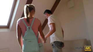 HUNT4K. Hunter îndeplinește două în parc și cumpără fetele corp fierbinte