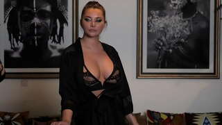 Seorang peminat saya dalam empat orang... (versi pendek)