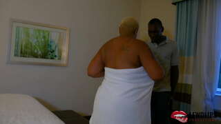 Массажист кӱтӱчӧ шке Оникс Леди