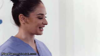 Он воли Да се придруже 2 Девојке Током Масаже