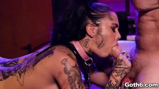 Секси курва-готх Женевьева Шинн добија АНАЛНИ секс
